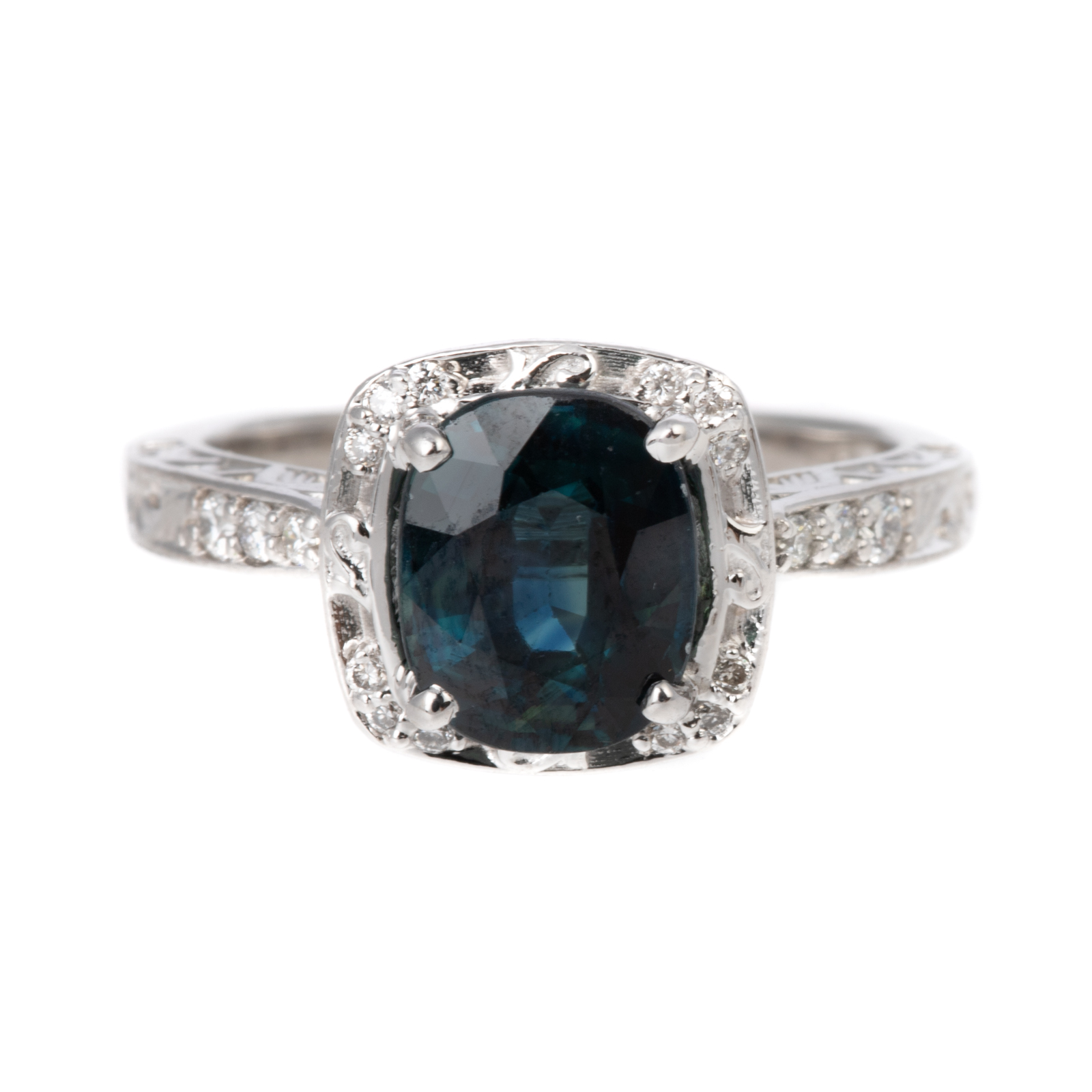 Appraisal: A UNHEATED SAPPHIRE DIAMOND RING Platinum ring featuring a ct