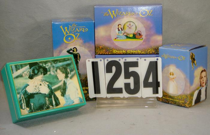 Appraisal: Lot of Wizard of Oz related items to include Dorothy