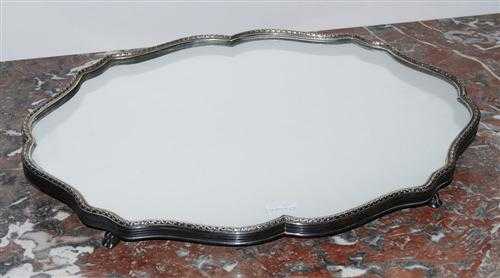 Appraisal: CENTERPIECE France th century With inserted mirror X cm