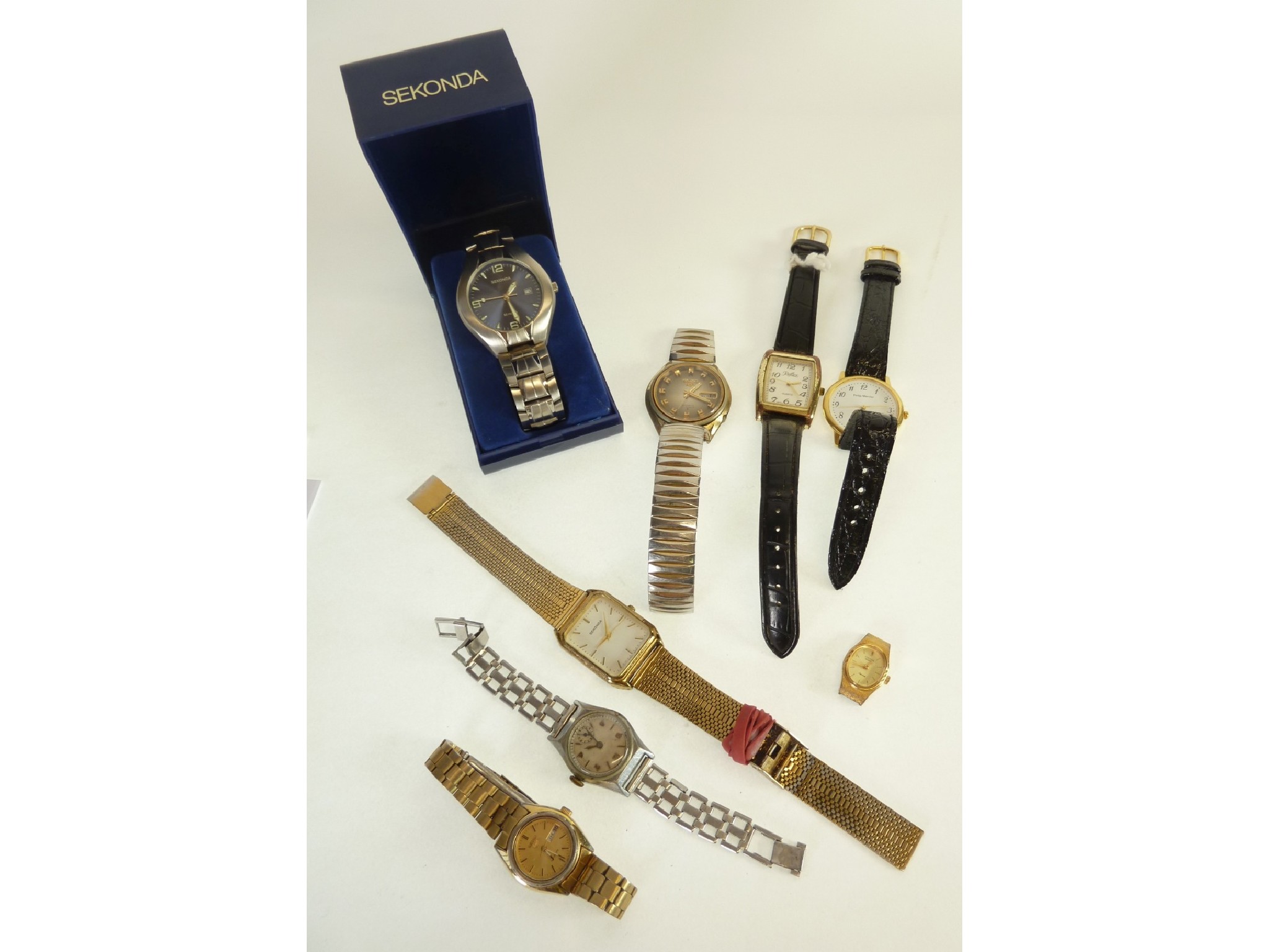 Appraisal: GENT'S SEKONDA STAINLESS STEEL WRIST WATCH AND SEVEN OTHER GENT'S