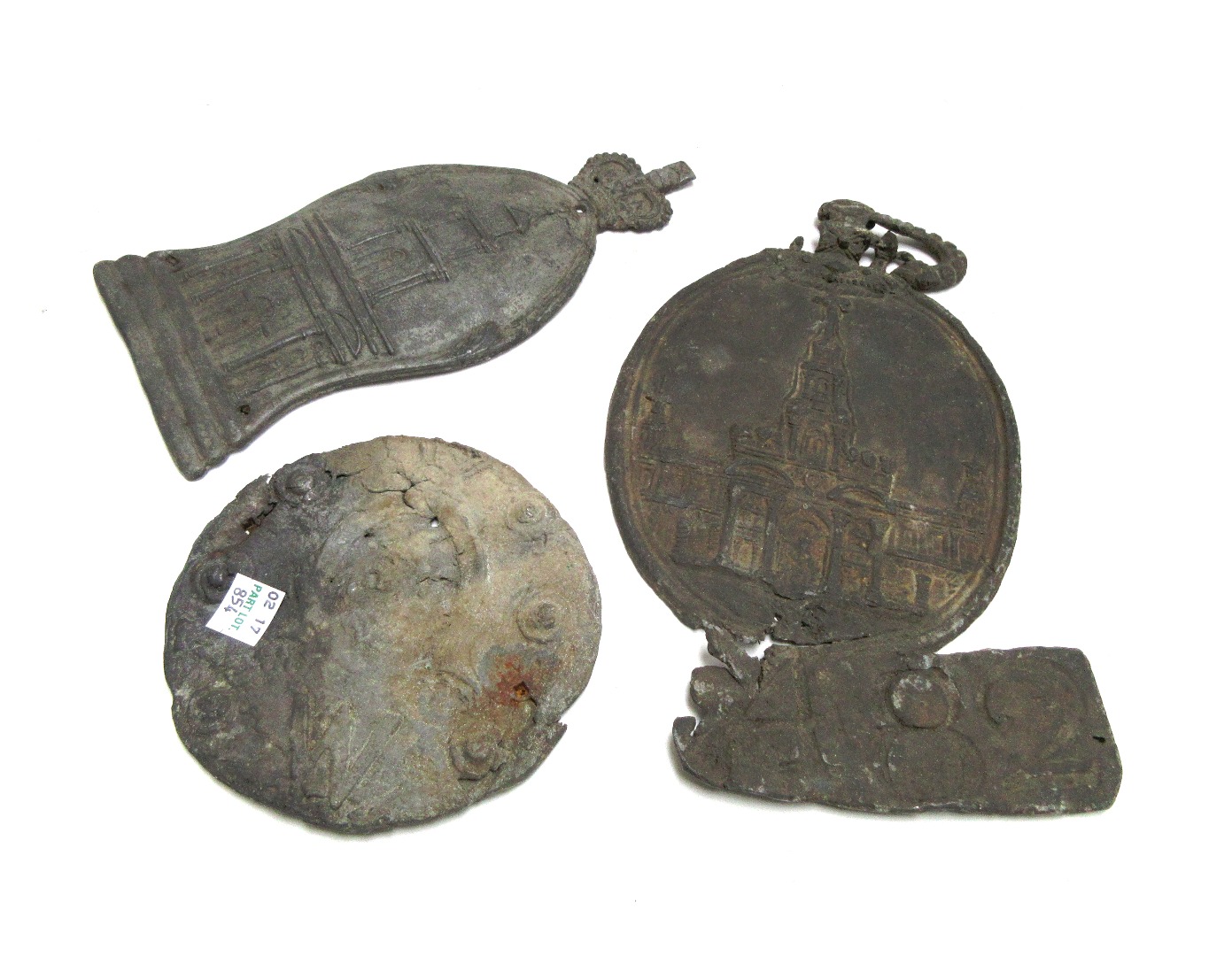 Appraisal: An early lead fire mark or insurance plaque for Royal