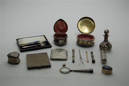 Appraisal: A group of silver dressing table boxes and other items