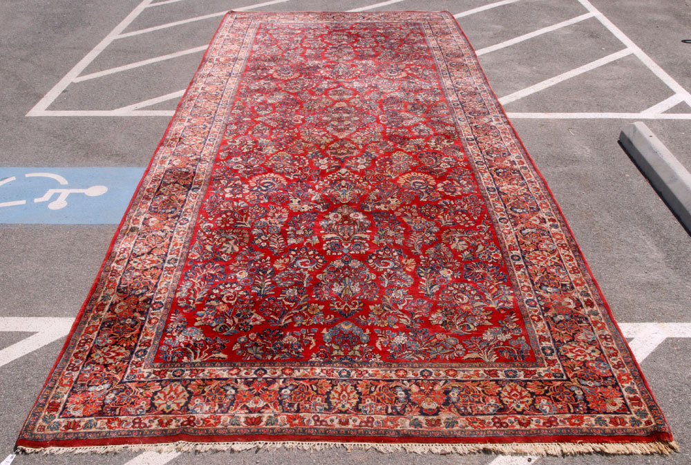 Appraisal: - Fine Old Persian Sarouk Rug Fine old Persian Sarouk