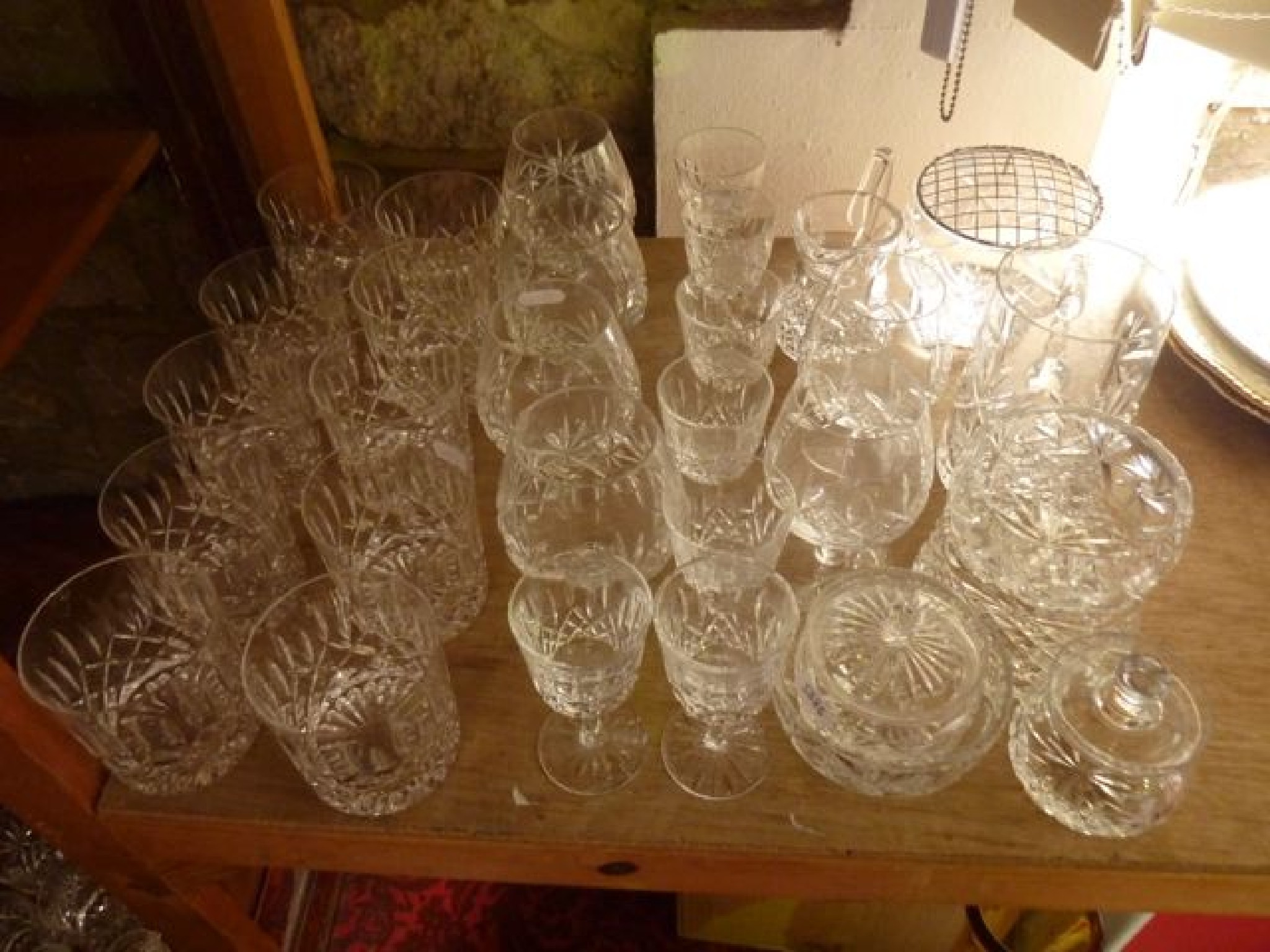 Appraisal: A quantity of clear cut drinking glasses to include ten