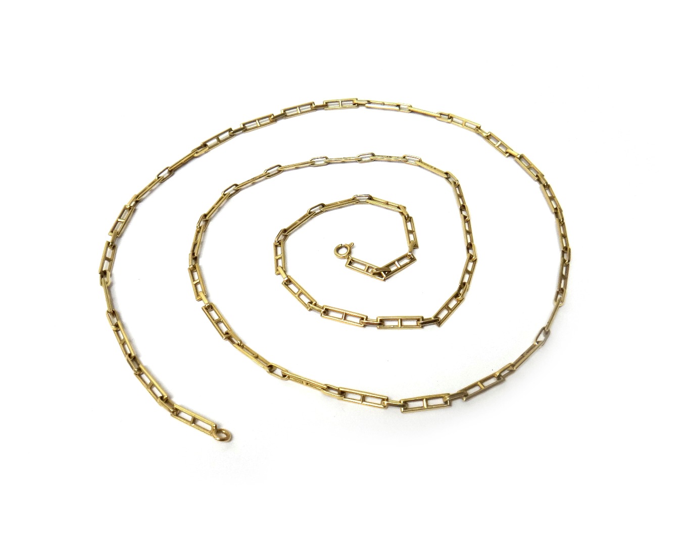 Appraisal: A gold neckchain in a rectangular bar and oval link