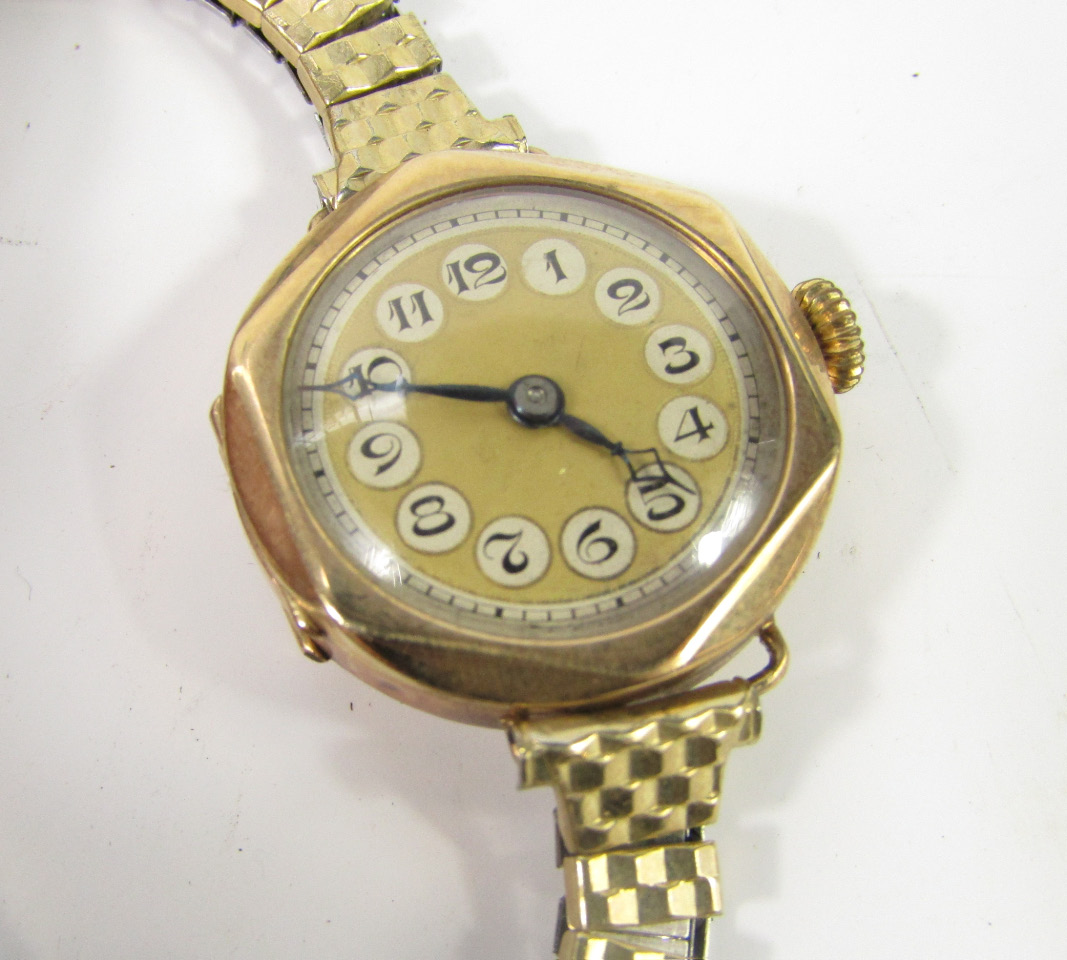 Appraisal: A Tavannes Watch Co lady's ct gold cased wristwatch circular