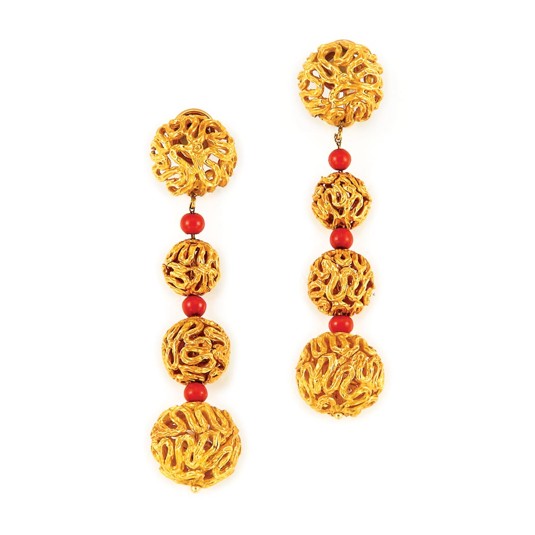 Appraisal: Pair of Gold and Coral Bead Earclips kt ap dwt