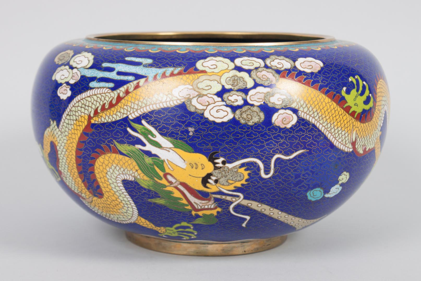 Appraisal: Chinese cloisonne enamel bowl th century dragon and carp decoration