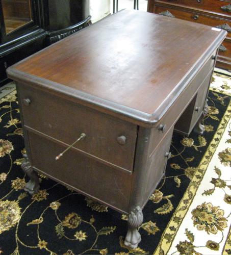 Appraisal: COLUMBIA GRAFONOLA PHONOGRAPH DESK Regent model c The rectangular mahogany