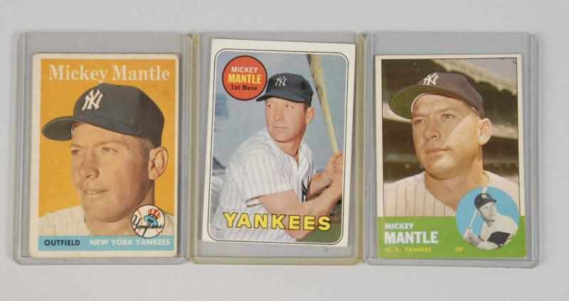 Appraisal: Lot of Topps Mickey Mantle Baseball Cards Description Includes no