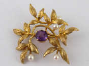 Appraisal: A carat gold amethyst and seed pearl brooch amethyst approx