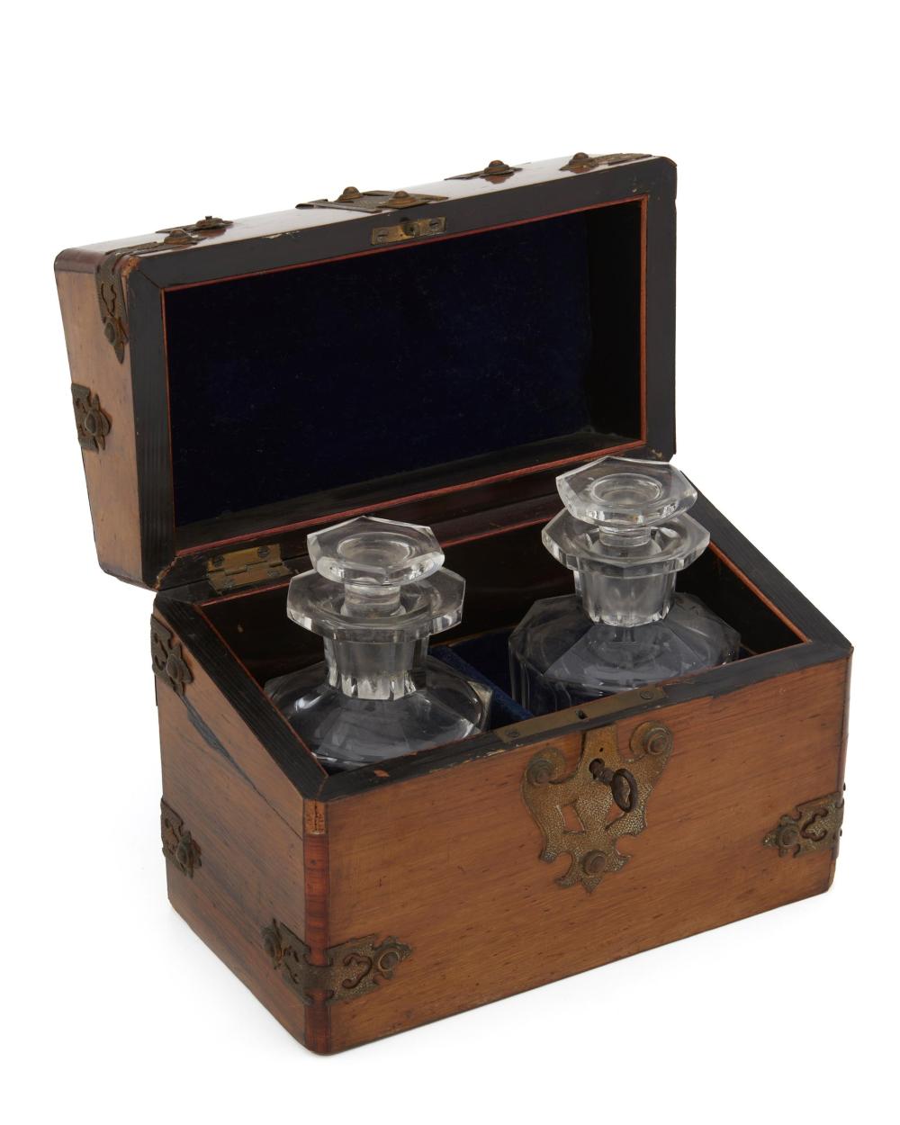 Appraisal: A CONTINENTAL APOTHECARY SETA Continental apothecary set Late th early