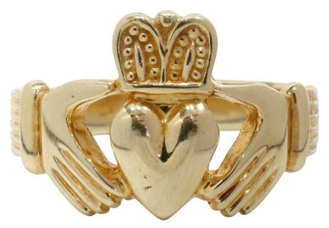 Appraisal: Estate kt yellow gold Claddagh ring inside shank stamped with