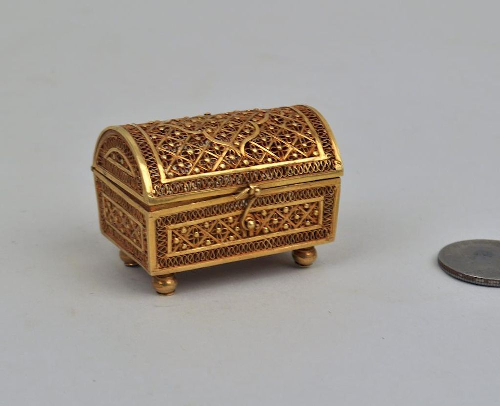 Appraisal: K Gold Miniature Filigree Casket Form Box unmarked Tests for