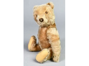 Appraisal: A Steiff glass eyed mohair bear with five point joint