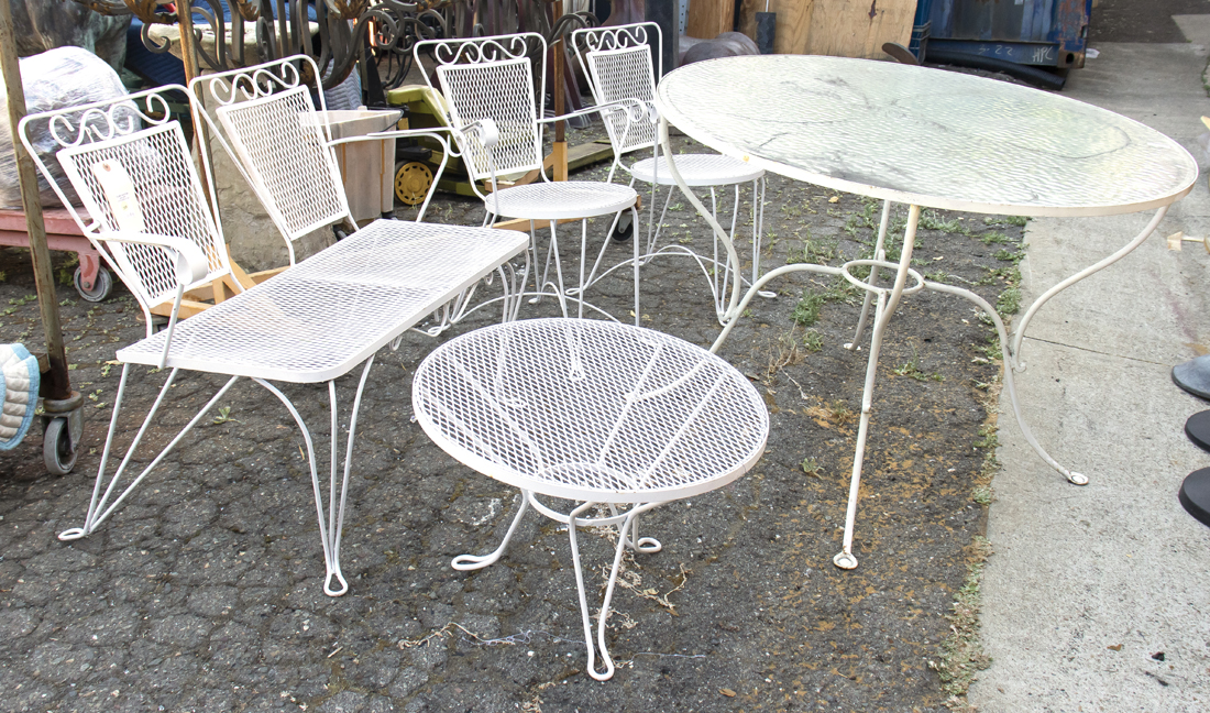 Appraisal: PATIO WHITE PAINTED METAL SET INCLUDING A LOVESEAT H X