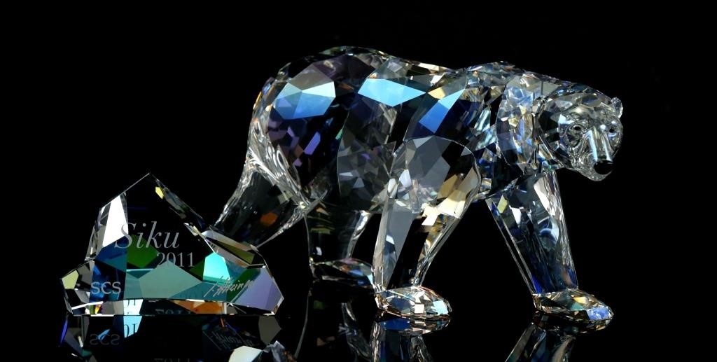 Appraisal: Retired Swarovski Crystal Society Annual Edition Siku Polar Bear with