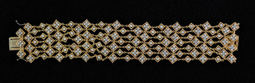 Appraisal: K yellow gold and diamond bracelet with approx full cut