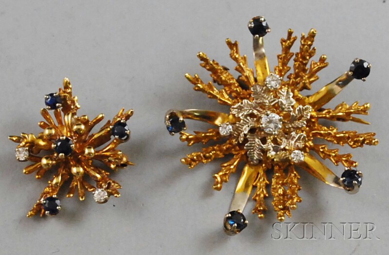 Appraisal: Two Similar kt Gold Diamond and Sapphire Sunburst Brooches total