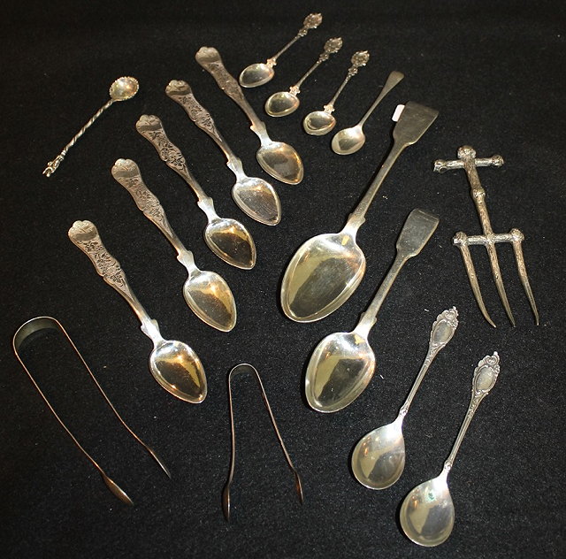 Appraisal: A COLLECTION OF MISCELLANEOUS SILVER continental white metal and other