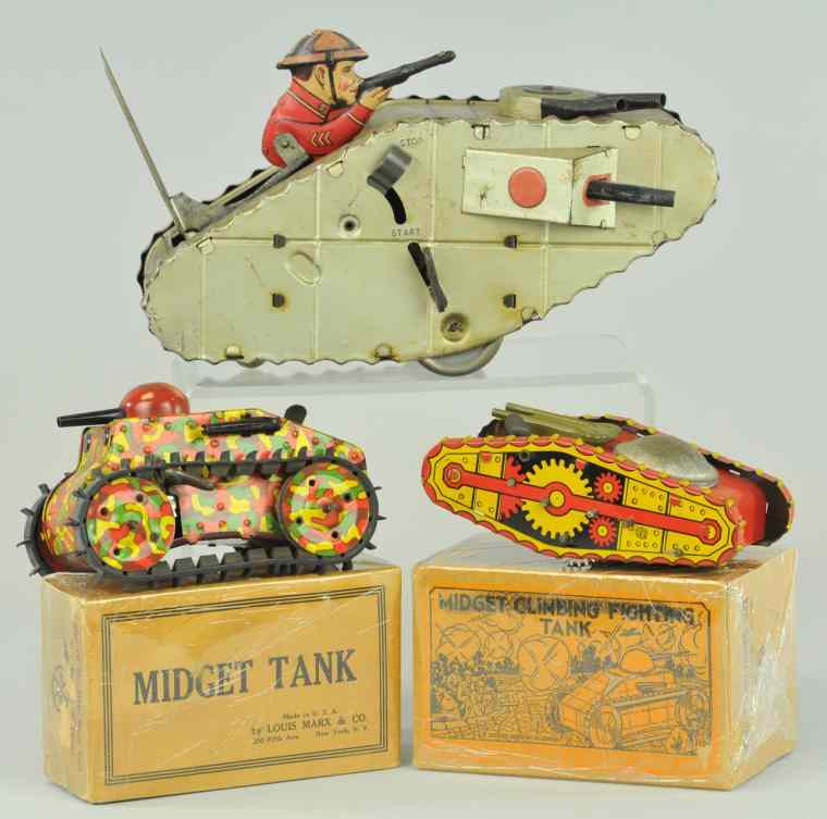 Appraisal: LOT OF THREE MARX TANKS Lithographed tin two include boxes