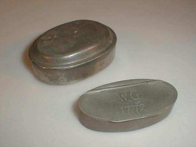 Appraisal: thC oval pewter snuff box the hinged lid inscribed 'WG'