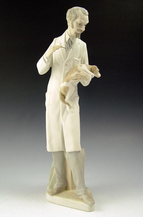 Appraisal: LLADRO VETERINARIAN Retired in Matte finish ''h