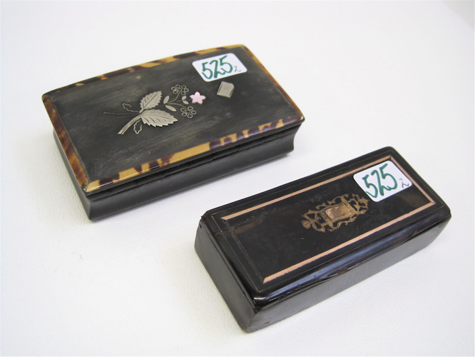 Appraisal: TWO TH CENTURY SNUFF BOXES with hinged lids one horn