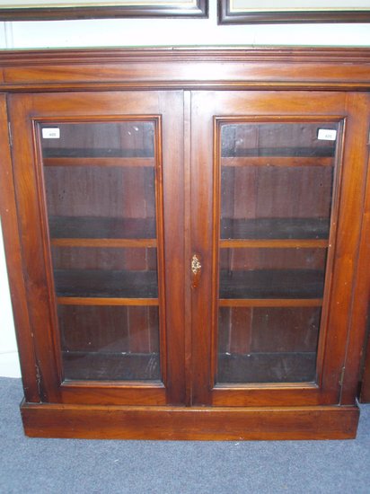 Appraisal: An Edwardian glazed bookcase cm wide