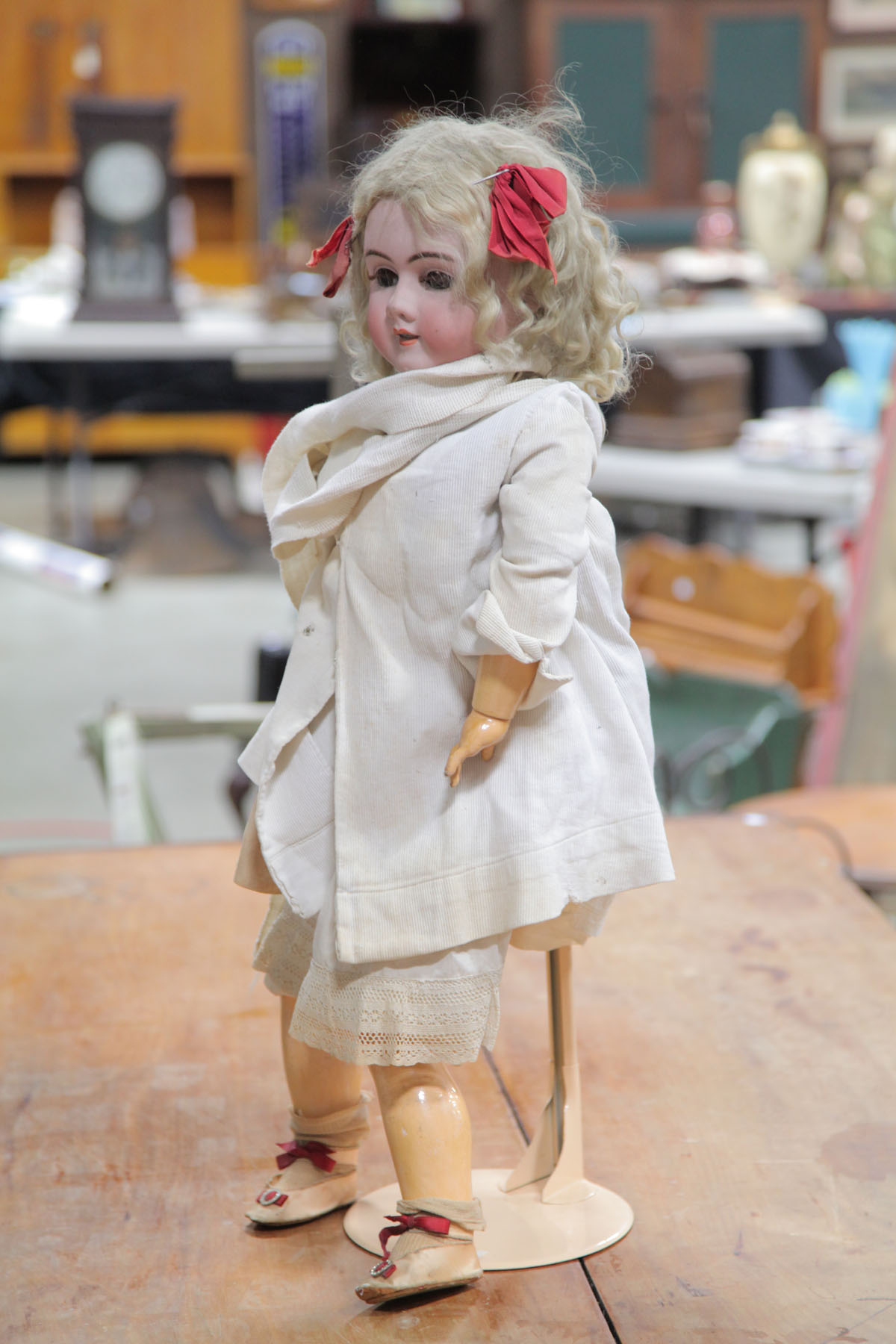 Appraisal: SIMON HALBIG DOLL German late th century Heinrich Handwerk Simon