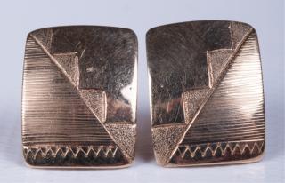 Appraisal: Contemporary Southwestern K YG Earrings Pair Contemporary Southwestern pierced earrings