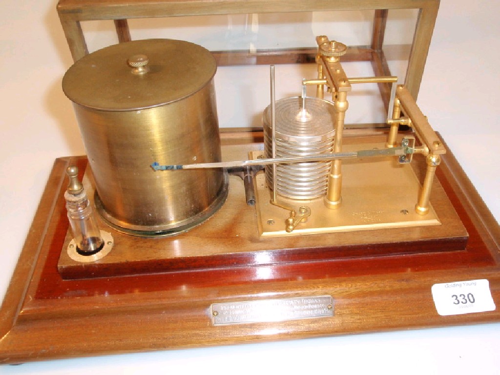 Appraisal: An early thC barograph in an mahogany glazed case by