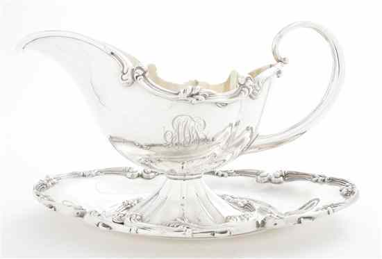 Appraisal: An American Sterling Silver Gravy Boat and Undertray having foliate