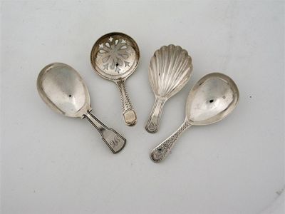 Appraisal: A George III bright cut caddy spoon with a pierced