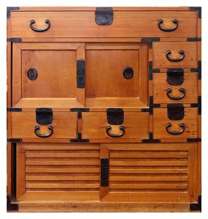 Appraisal: Japanese Tansu Chest Japanese tansu chest of paulownia with iron