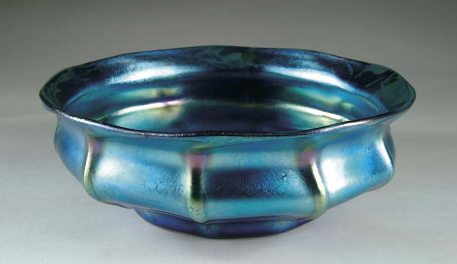 Appraisal: TIFFANY STUDIOS BLUE CENTER BOWL Wonderful blue favrile center bowl