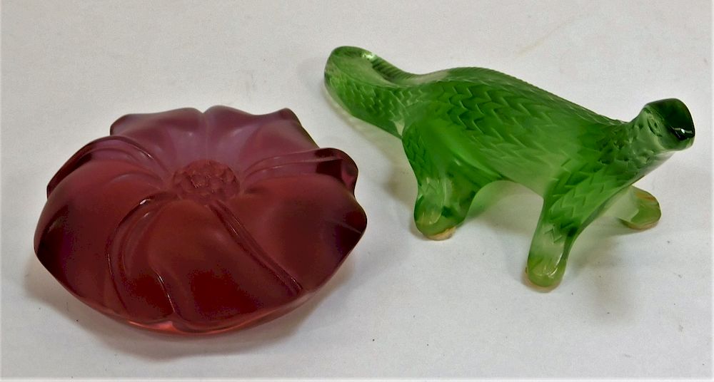 Appraisal: Lalique France Lizard Flower Figural Glass Group France Early th