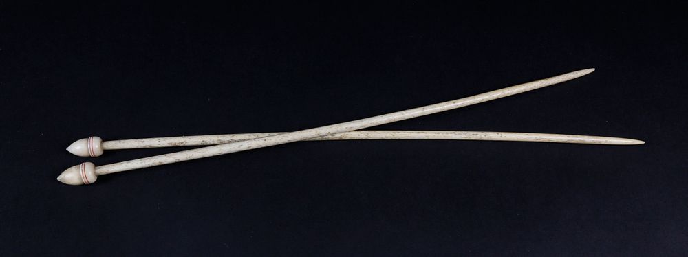 Appraisal: Pair of Nantucket Whaler Made Whalebone and Whale Ivory Knitting