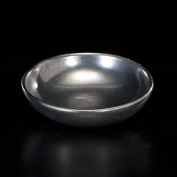 Appraisal: Maria Martinez San Ildefonso Blackware Bowl elegantly potted with gunmetal