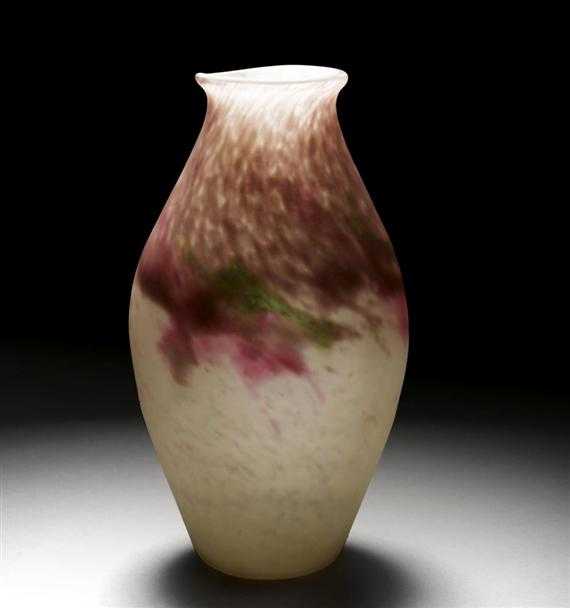 Appraisal: MULLER FRERES VASE vers P te-de-verre violet vert et blanc