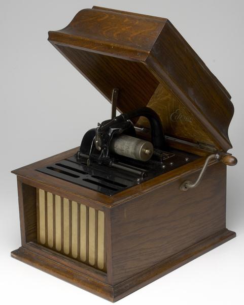 Appraisal: EDISON Cylinder phonograph in enclosed oak case together with twenty-five