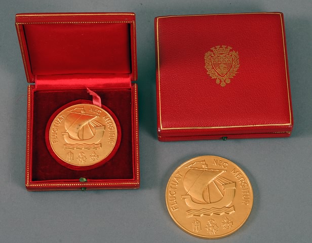 Appraisal: Pair of cased presentation medals given to Gen Lemnitzer One