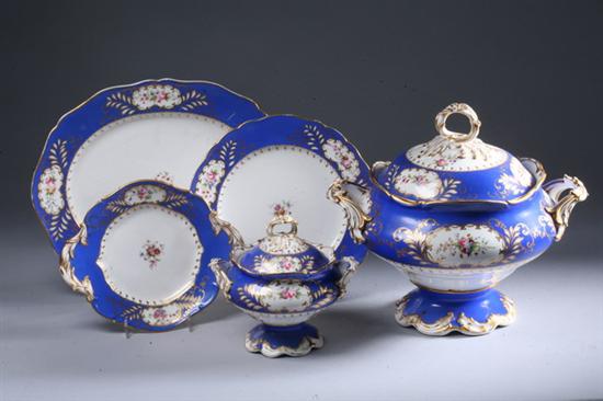 Appraisal: -PIECE PARIS PORCELAIN DINNER SERVICE th century Including twelve dinner