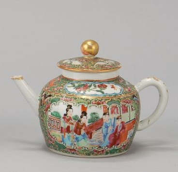 Appraisal: CHINESE EXPORT ROSE MEDALLION PORCELAIN TEAPOT th CenturyIn ovoid form