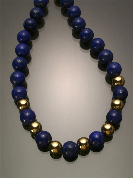 Appraisal: Princess Length -Karat Yellow-Gold and Lapis Lazuli Necklace Knotted The