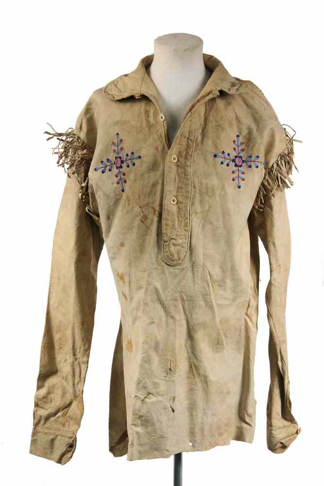 Appraisal: NATIVE AMERICAN BUCKSKIN SHIRT - th c Sioux Beaded Buckskin