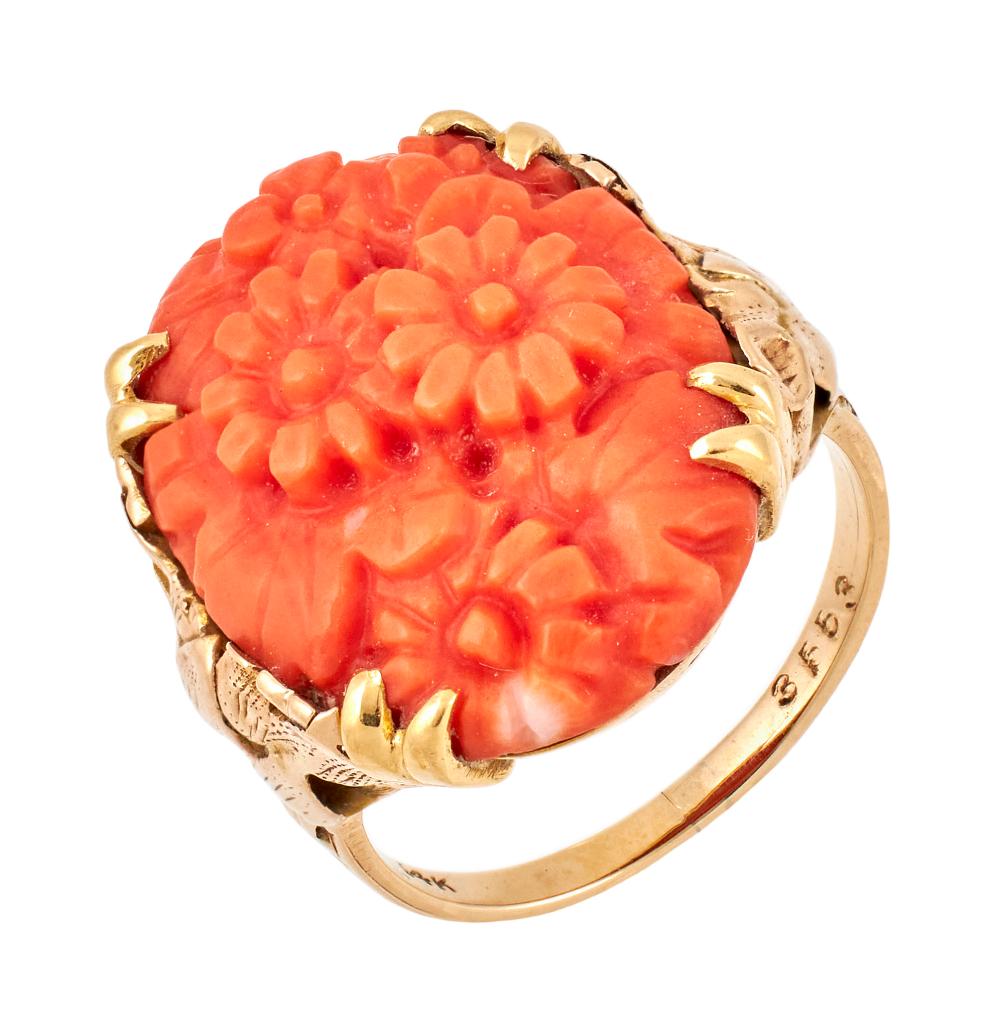 Appraisal: KT YELLOW GOLD AND CORAL RING APPROX TOTAL DWT KT