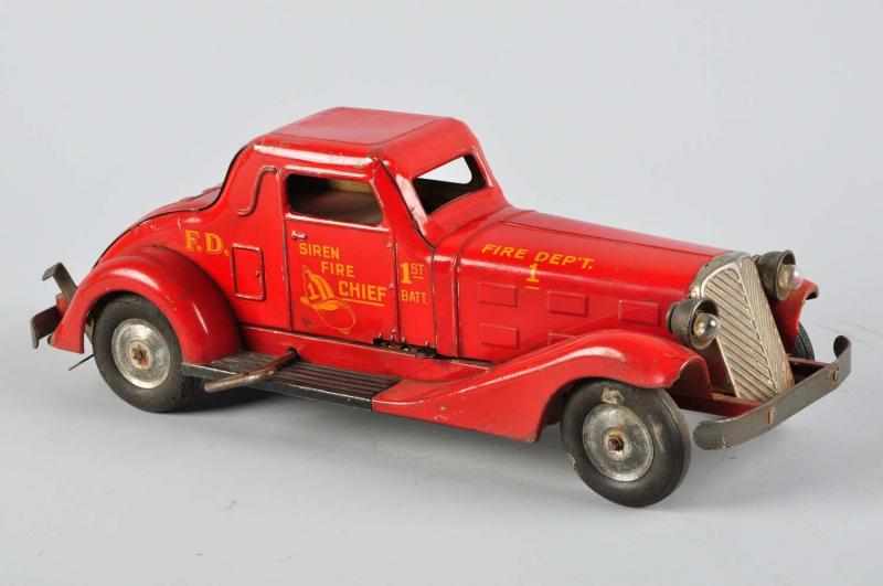 Appraisal: Pressed Steel Marx Siren Fire Engine Wind-Up Toy Description American