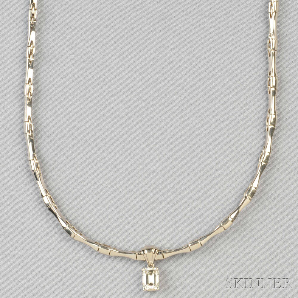 Appraisal: kt White Gold and Diamond Necklace composed of fancy links