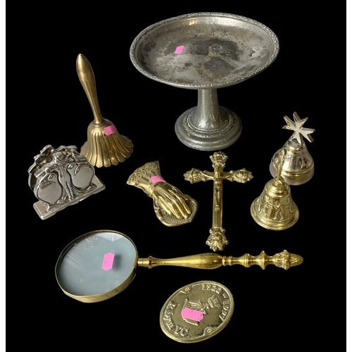 Appraisal: A collection of vintage metal Brass wares Includes a Liberty